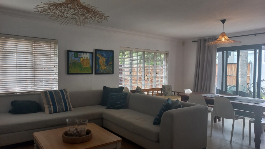 To Let 3 Bedroom Property for Rent in Voelklip Western Cape